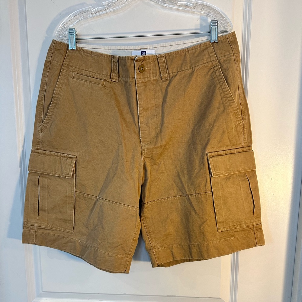 GAP Khaki Cargo Flat Front Cotton Shorts, size 36